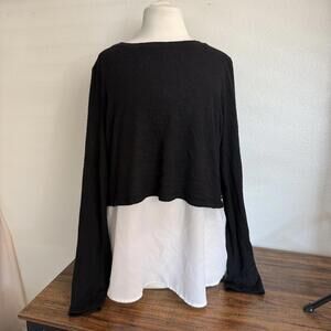 Apt 9 Black and White Layered Long Sleeve Top Size Large